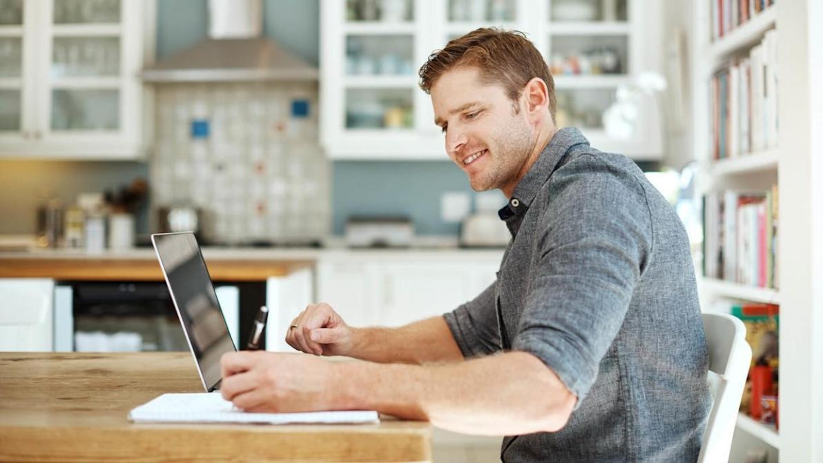 Stare druki i dokumenty historyczne w archiwum